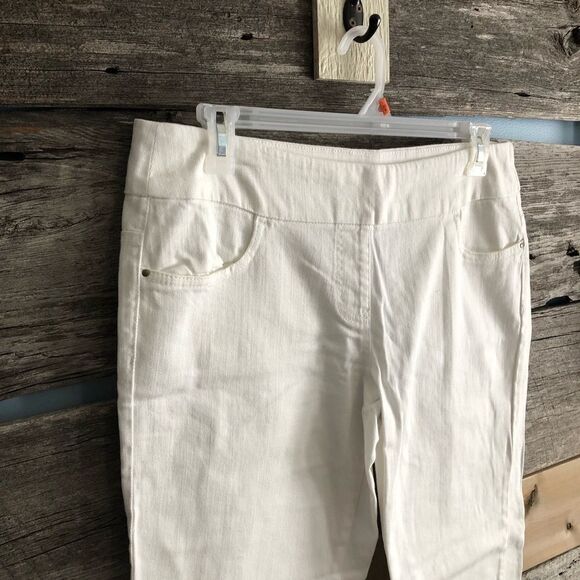 George size 14 white pull-On denim capri - Picture 2 of 6